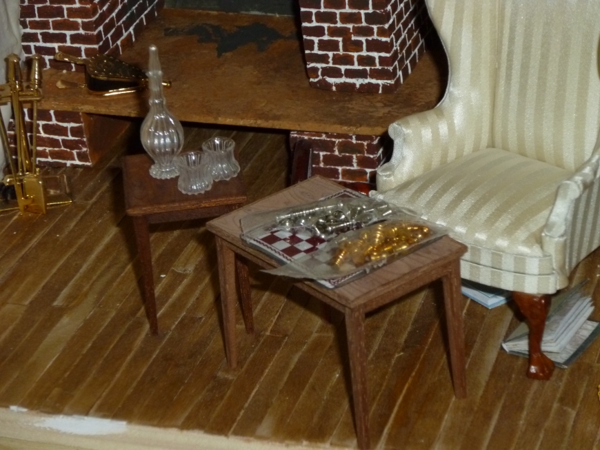 Tischchen im Kaminzimmer